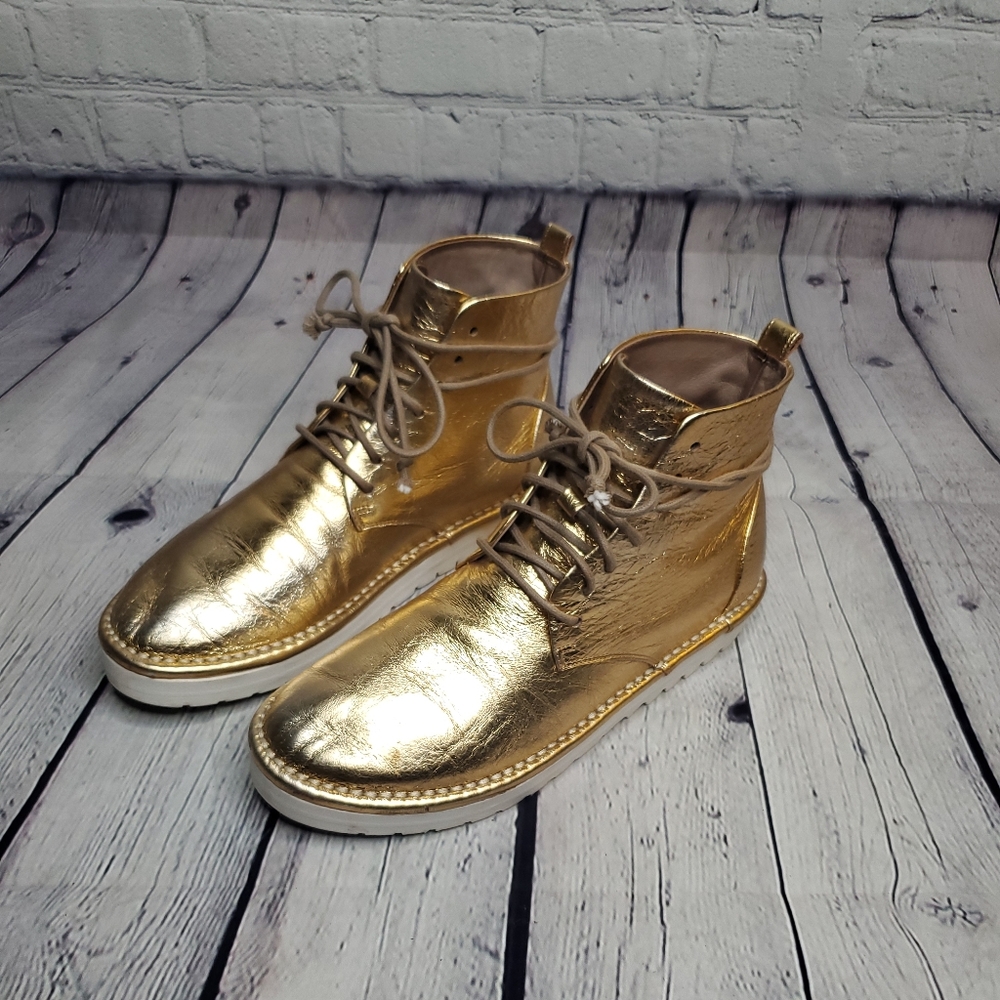 Marséll metallic gold high-top shoes